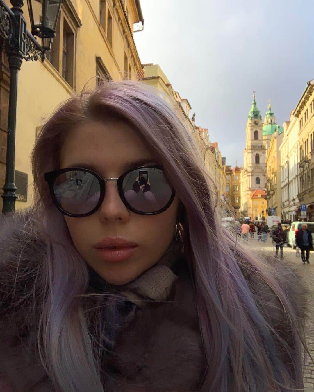 ALINA AKULAのインスタグラム：「Дела идут пока отлично, поскольку к ним не приступала..) Что внушительного сделали сегодня?)」