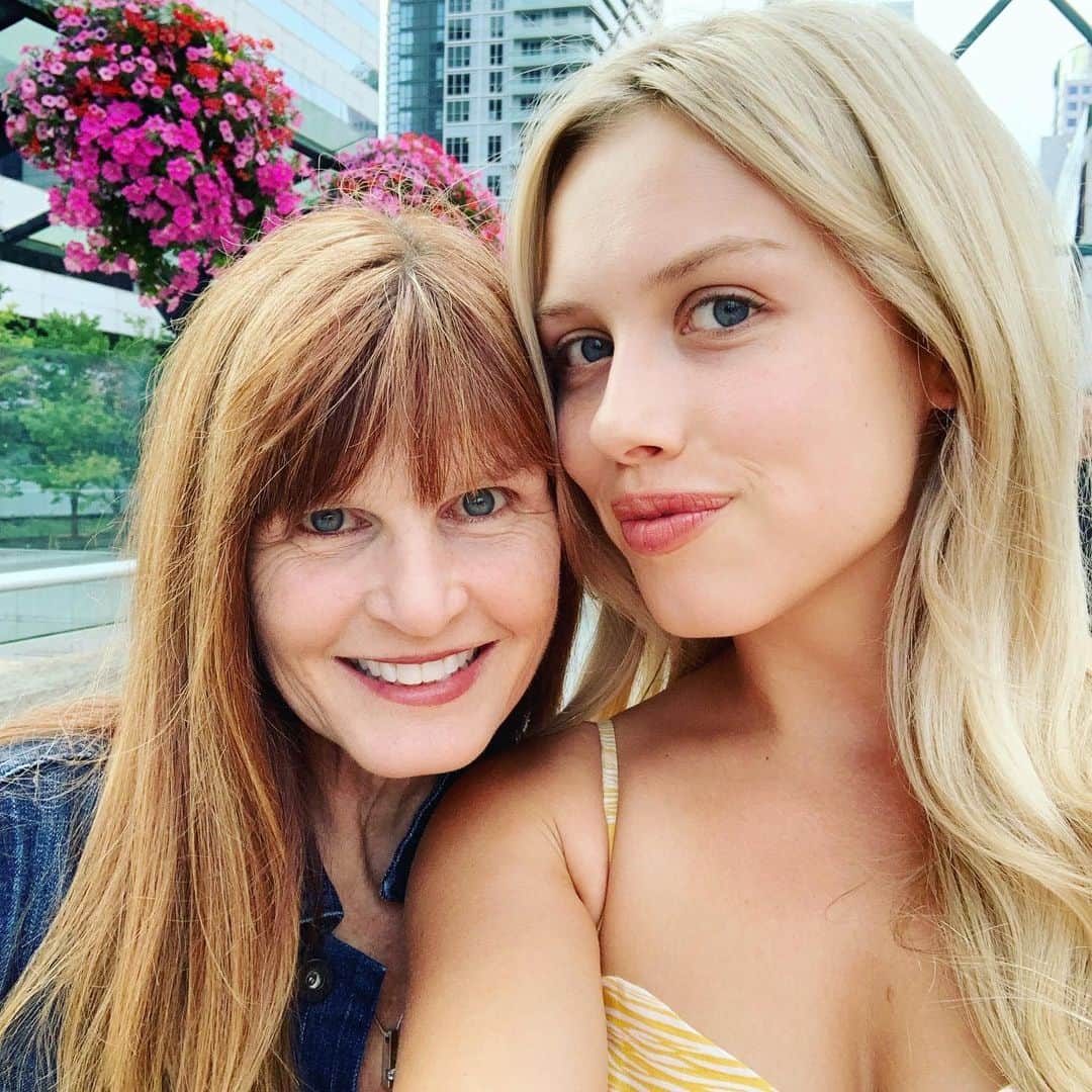 のインスタグラム：「happy birthday best friend 💕 most」