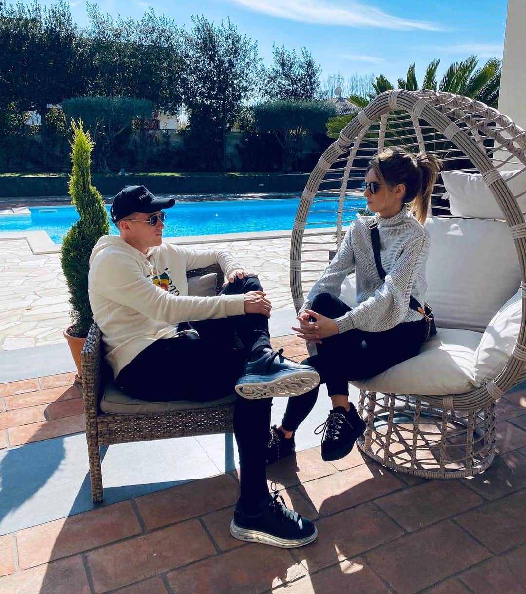 ピオトル・ジエリンスキのインスタグラム：「☀️🤪」