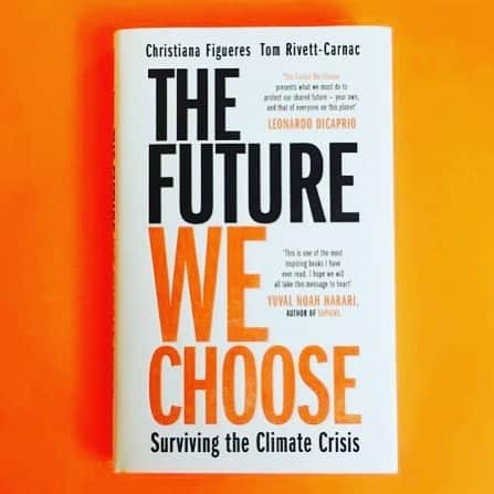 オーランド・ブルームさんのインスタグラム写真 - (オーランド・ブルームInstagram)「let’s read this guys and choose our future @manilla_press」2月18日 0時06分 - orlandobloom