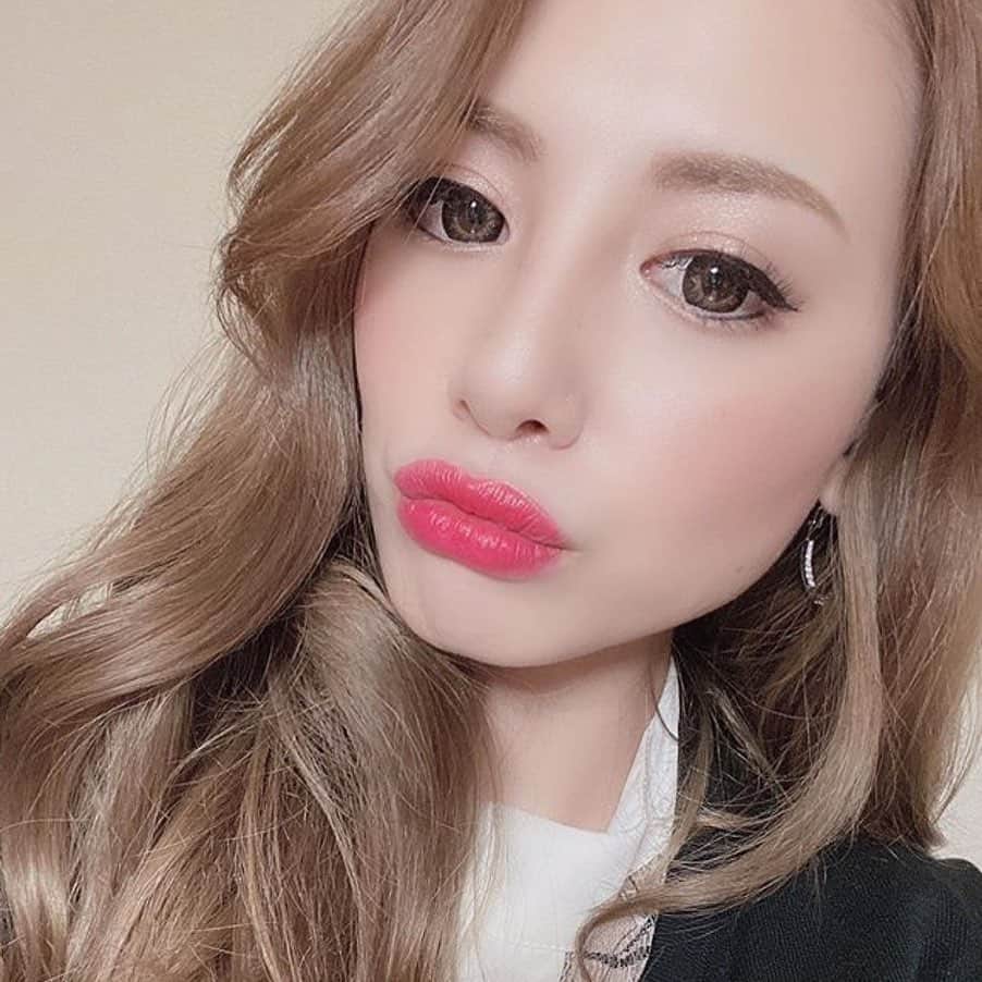 神出鬼没の【キャバ図鑑】のグルメインスタ