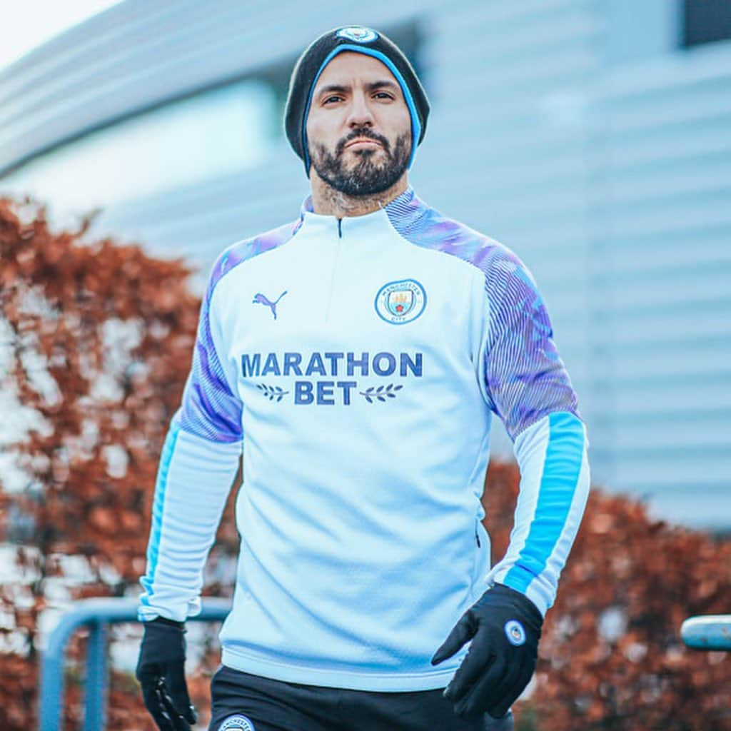 マンチェスター・シティFCさんのインスタグラム写真 - (マンチェスター・シティFCInstagram)「Ice ice baby 🧊 ⁣ ⁣ ⁣ ⁣ ⁣ ⁣ ⁣ #mancity」2月18日 2時23分 - mancity