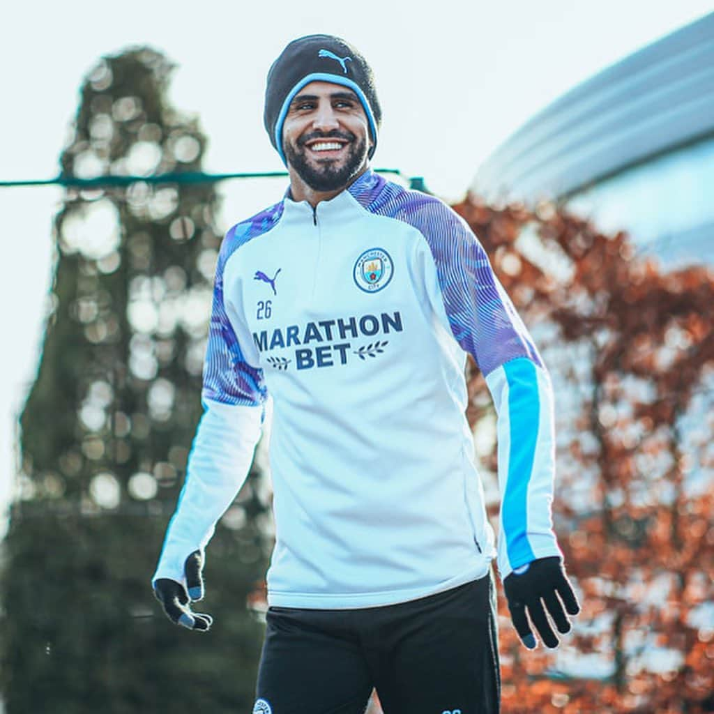 マンチェスター・シティFCさんのインスタグラム写真 - (マンチェスター・シティFCInstagram)「Ice ice baby 🧊 ⁣ ⁣ ⁣ ⁣ ⁣ ⁣ ⁣ #mancity」2月18日 2時23分 - mancity