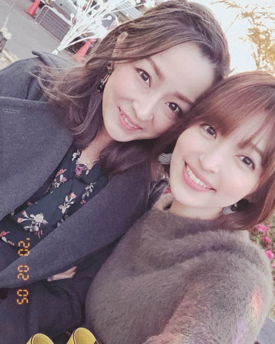 田中涼子のインスタグラム：「先日あゆちゃんと♪  あゆちゃんの歌もお芝居も大好きで、どれだけ好きか語ってきました♪笑　 連チャンで会えてて嬉しい♪ また来てね〜♪」