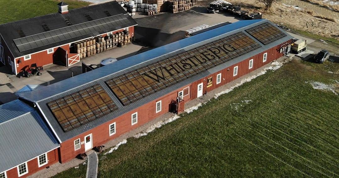 Panasonicさんのインスタグラム写真 - (PanasonicInstagram)「You can't miss @WhistlePigWhiskey from an airplane. Our #solarpanels were blended with creativity to power this master distillery with #renewableenergy and bold branding.」2月18日 3時50分 - panasonic