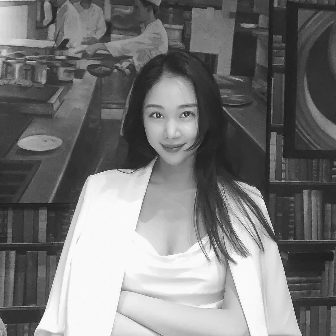 イユエリンのインスタグラム：「다들 잘 지내?」