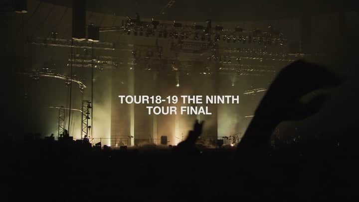 the GazettEのインスタグラム：「【the GazettE 03.04 RELEASE「LIVE TOUR18-19 THE NINTH / FINAL-第九-LIVE AT 09.23 YOKOHAMA ARENA」TRAILER公開！】 3月4日(水)にリリースされるNEW LIVE Blu-ray&DVD『LIVE TOUR18-19 THE NINTH / FINAL「第九」LIVE AT 09.23 YOKOHAMA ARENA』のジャケットアートワーク＆オフィシャルトレーラーが公開となりました！ 『THE NINTH』ツアーの集大成である横浜アリーナ公演の模様、そして1年2ヶ月に及ぶロングツアーに密着したドキュメンタリー(初回生産限定盤のみ)が完全収録されたボリューム満点の作品となっております。 確実にゲットしたい方は各ショップにて事前の予約をお忘れなく！ ＝＝＝＝＝＝＝＝＝＝ 【the GazettE 03.04 RELEASE「LIVE TOUR18-19 THE NINTH / FINAL-第九-LIVE AT 09.23 YOKOHAMA ARENA」TRAILER has revealed！】 The new jacket art and an official trailer from the new live Blu-ray&DVD『LIVE TOUR18-19 THE NINTH / FINAL「第九」LIVE AT 09.23 YOKOHAMA ARENA』has been revealed! The scene from the tour『THE NINTH』grand finale at YOKOHAMA ARENA and the documentary of a Year and 2monthes long tour(the first limited type only contents) are content. Look out for this item release on March 4th(Wed). #thegazette #release #bluray #dvd #ninth #final #第九 #jacket #trailer」