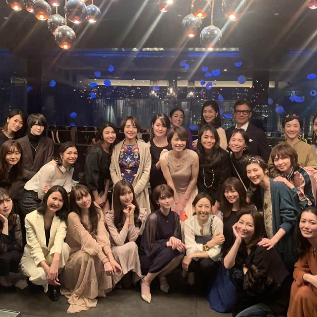 真山景子のインスタグラム：「テンカラットプリュームの新年会 モデル部❤みんなに会える楽しみな日。今年は４次会まで初参加😳😳」