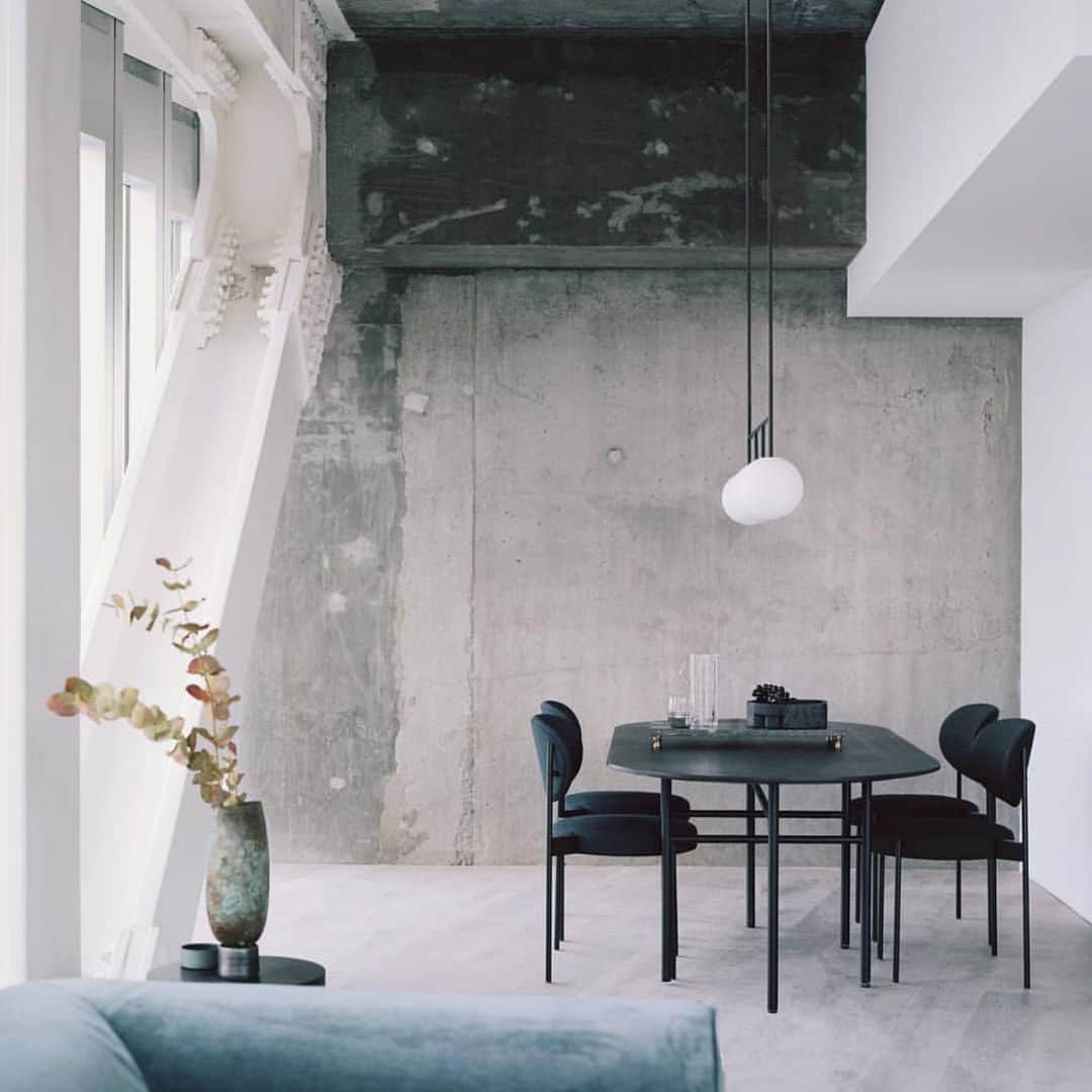 My Interiorさんのインスタグラム写真 - (My InteriorInstagram)「City living 🌃, Interiors from the latest project by @skidmoreowingsmerrill in East London 🇬🇧 with @madegood.studio and @manhattanloft 📸 by @arorygardiner」2月18日 17時10分 - myinterior