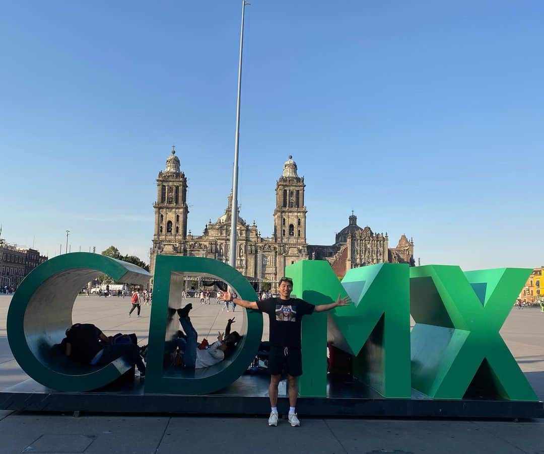 砂間敬太さんのインスタグラム写真 - (砂間敬太Instagram)「メキシコ観光！！ 今日は同期(茜子)にも会えてとてもHappy😉明日からまた練習頑張れます！  #mexico #メキシコシティ #メトロポリタン大聖堂　#観光」2月18日 9時09分 - keita_sunama58