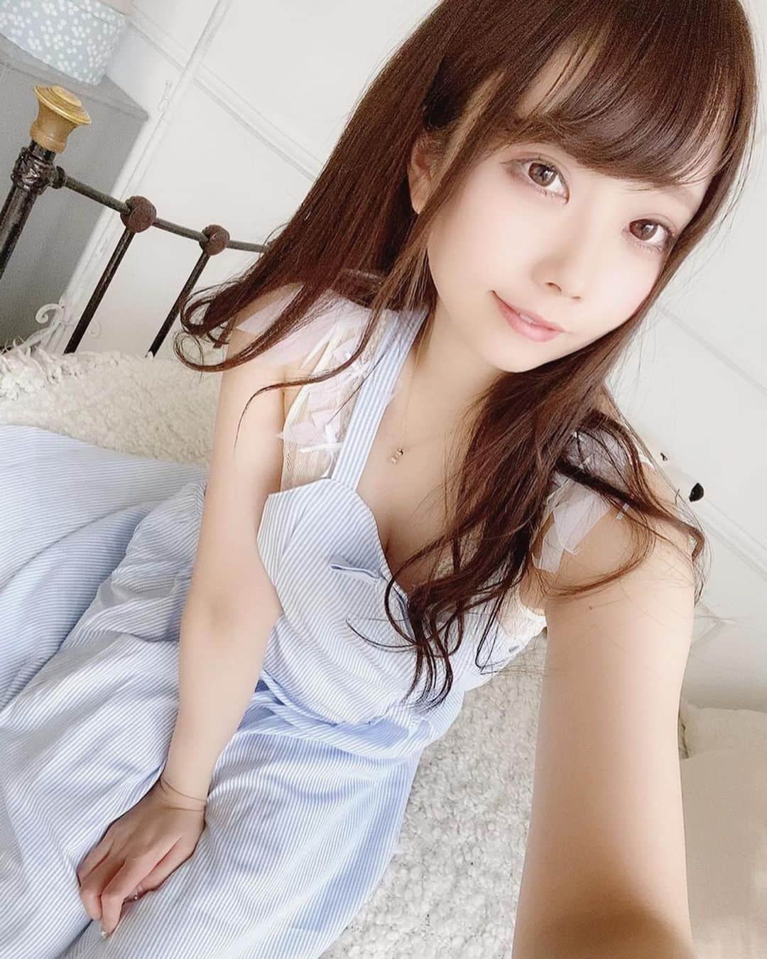 ないるさんのインスタグラム写真 - (ないるInstagram)「. 人妻風🤍 . コミケで頒布する写真集 になる予定です( ᷇࿀ ᷆ ) .  #エプロン #裸エプロン  #コスプレイヤー #cosplay #cosar #selfie #インスタグラビア #portrait #beauty #japanesegirl  #日本的 #性感內衣 #性感 #japan  #glam #love #girl」2月18日 9時40分 - nairuru.i