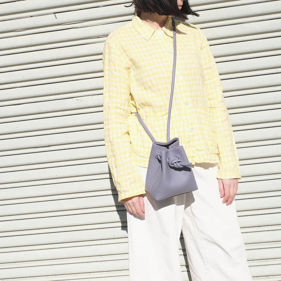 のインスタグラム：「Bond Mini Mini, Lilac  #vasic #ss20 #bondminimini #newcolor #espresso #citron #moss #navy #lilac #vasicnews」