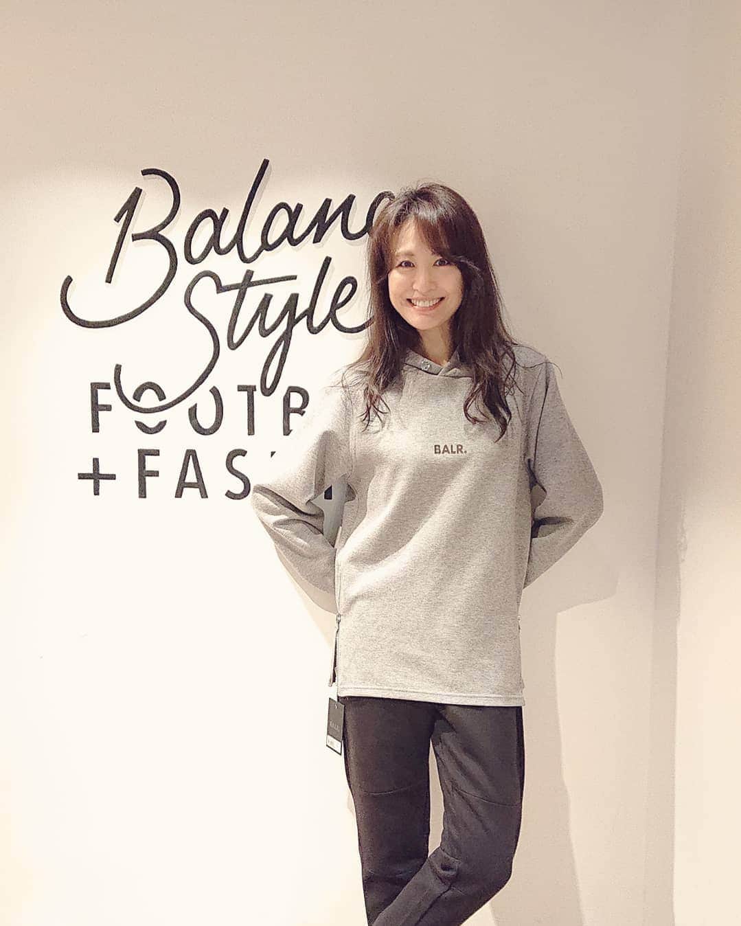 のインスタグラム：「BALR. バランススタイル SHOWROOM にお邪魔してきました♡♡ ボーラーのスウェットオーダーさせてもらいました…🙊💕 ᵗʱᵃᵑᵏᵧₒᵤও #balr #fashion #ootd #tokyo #model #shopping #shop #casual #sports #style  #balance #unisex  #バランス #ショールーム #今日のコーデ #ショッピング」
