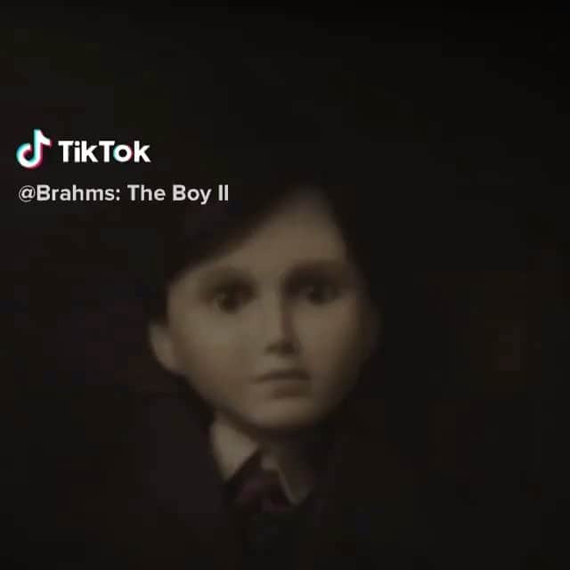 のインスタグラム：「Say hello to my little Friend! Brahms is back and he’s made a new Friend. @theboymovie opens in theaters THIS Friday Feb 21st featuring @Katie holmes212, @christopherconvery @ralph.ineson and myself. Directed by the wonderful @williambrentbell and written by @staceymenear. Please go check it out! #theboy2 #brahmstheboy2 #horror #justadoll #doll #stx #lakeshore #theboy」