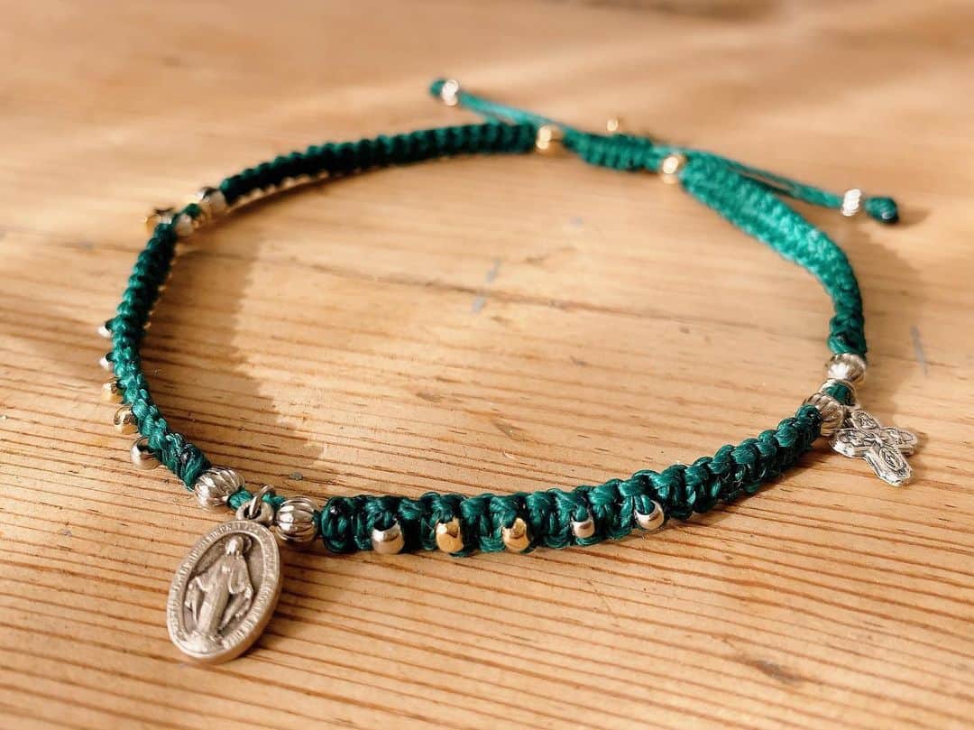 平原綾香さんのインスタグラム写真 - (平原綾香Instagram)「. NEW design...! 2020 Charity Accessory  No.14 . . 世界にたったひとつだけの あーや手作りチャリティーアクセサリー . オブジェとしても使ってください！ . . I, Ayaka Hirahara, have been making each one of these accessories by hand. If you purchase any of these, the full amount will be donated to the “ Ayaka Hirahara Jupiter Foundation ” . 《平原綾香 Jupiter 基金》Official HP http://www.jupiter-foundation.jp . . あーやが、ひとつひとつ心を込めて ハンドメイドで作っています。  このアクセサリーをご購入いただくと その全額が 『 平原綾香 Jupiter 基金 』に寄付されます。 . 販売は当日です！ （抽選です！） . 「第6回 平原綾香 Jupiter 基金  My Best Friends Concert ～ 顔晴れ（がんばれ）こどもたち ～」 ゲスト: 森崎ウィン . 公演日：2019年2月19日（水）　 開場18 : 00　開演18：30 会場：東京国際フォーラム　ホールC . . #HiraharaAyaka #平原綾香  #MorisakiWin #森崎ウィン #平原綾香Jupiter基金 #Jupiter #foundation #charity #チャリティ #Accessory #アクセサリー #handmade #ハンドメイド」2月18日 11時42分 - ayaka_hirahara_official