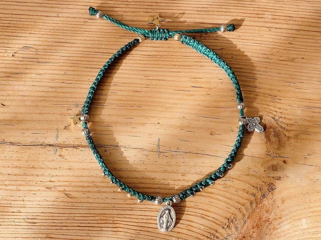 平原綾香さんのインスタグラム写真 - (平原綾香Instagram)「. NEW design...! 2020 Charity Accessory  No.14 . . 世界にたったひとつだけの あーや手作りチャリティーアクセサリー . オブジェとしても使ってください！ . . I, Ayaka Hirahara, have been making each one of these accessories by hand. If you purchase any of these, the full amount will be donated to the “ Ayaka Hirahara Jupiter Foundation ” . 《平原綾香 Jupiter 基金》Official HP http://www.jupiter-foundation.jp . . あーやが、ひとつひとつ心を込めて ハンドメイドで作っています。  このアクセサリーをご購入いただくと その全額が 『 平原綾香 Jupiter 基金 』に寄付されます。 . 販売は当日です！ （抽選です！） . 「第6回 平原綾香 Jupiter 基金  My Best Friends Concert ～ 顔晴れ（がんばれ）こどもたち ～」 ゲスト: 森崎ウィン . 公演日：2019年2月19日（水）　 開場18 : 00　開演18：30 会場：東京国際フォーラム　ホールC . . #HiraharaAyaka #平原綾香  #MorisakiWin #森崎ウィン #平原綾香Jupiter基金 #Jupiter #foundation #charity #チャリティ #Accessory #アクセサリー #handmade #ハンドメイド」2月18日 11時42分 - ayaka_hirahara_official