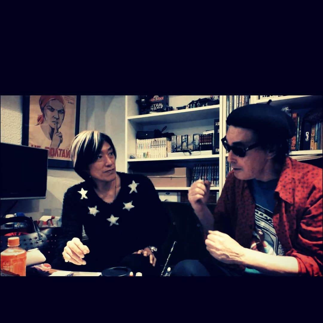 森純太さんのインスタグラム写真 - (森純太Instagram)「Mori Junta “The Beat Goes On” interview  YouTubeにアップしてます。  森純太で検索して下さい。  宜しくお願い致します。  ーーーーーーーーーーーーーー  #森純太  #TBGO #YouTube #interview #gethappy #lespaulcustom  #lespaul #レスポールカスタム  #レスポール #new #ニューアルバム #ミニアルバム #監督　 #ありがとう #birthday #ツアー #よろしくお願いします」2月18日 12時19分 - juntamori