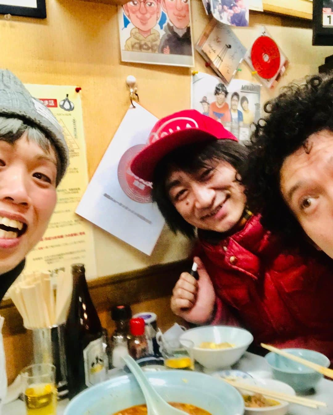 けんじるさんのインスタグラム写真 - (けんじるInstagram)「昨日は元住吉パワーズ2ライブに出させて頂きました〜！ Gたかしさんと元住吉ニュータンタンにて打ち上げ！  めちゃうま！タンタンを食べてたら前歯の無いヤバい人が話しかけてきました。  #けんじる #食い込MEN #芸人 #お笑い #ギャグ #吉本 #元住吉 #パワーズ #ニュータンタン #Gたかし #梅ちゃん #ラーメン」2月18日 13時38分 - kenjiru0318