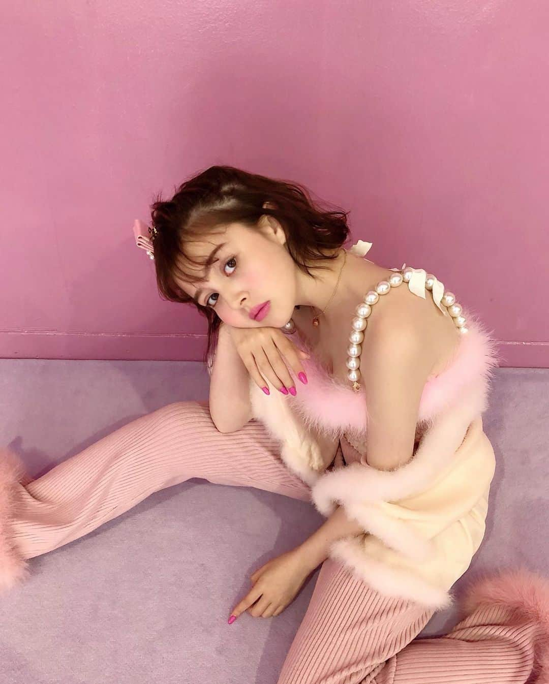 加藤ナナさんのインスタグラム写真 - (加藤ナナInstagram)「🌺🌸💒🎀💗 #ピンクの住人 #LARME」2月18日 14時10分 - katouchan