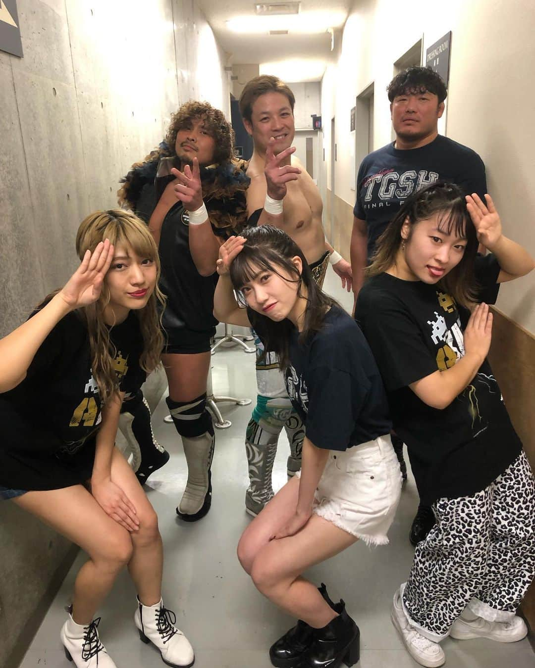 中嶋勝彦さんのインスタグラム写真 - (中嶋勝彦Instagram)「【アイドルとプロレス】  Teen’sHeavenとコラボしたよ📸 一緒に踊り、闘った刺激的な夜でした。 ありがとう！  #noah  #プロレス  #ノアを観に行こうぜ  #teensheaven  #ティーンズヘブン  #アイドル  #idle  #ありがとう  #感謝」2月18日 14時18分 - katsuhiko_nakajima