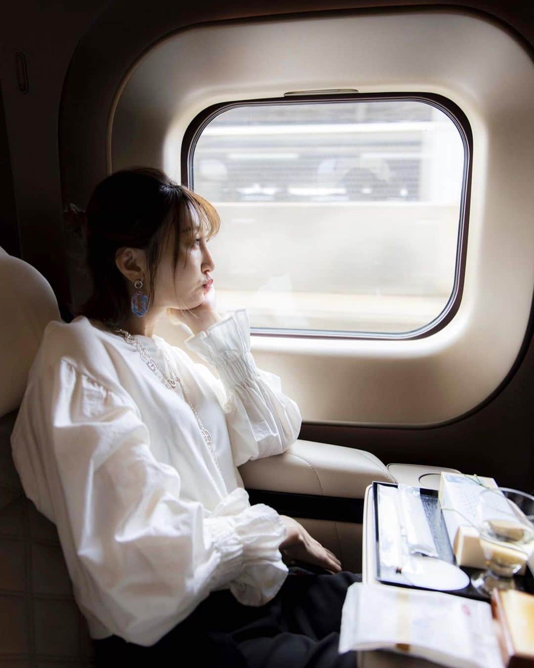 JUNKO（飯田順子）さんのインスタグラム写真 - (JUNKO（飯田順子）Instagram)「#グランクラス和軽食 をいただいて ・ ゆったり🚅🚅🚅 ・ ・ @relux_jp」2月18日 15時15分 - jun__ko_