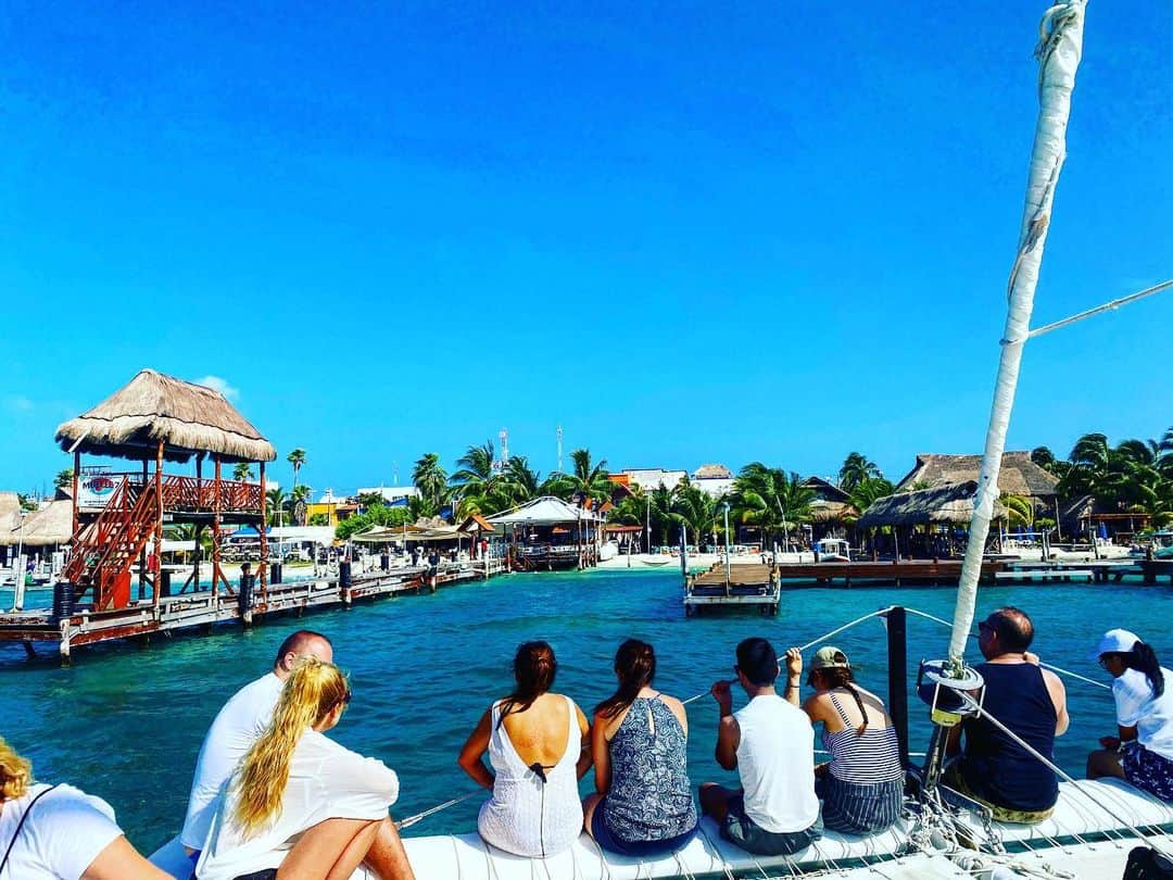 RyosukeTakenakaのインスタグラム：「Let’s go. . #cancun #island #sea#spanish#ship#music」