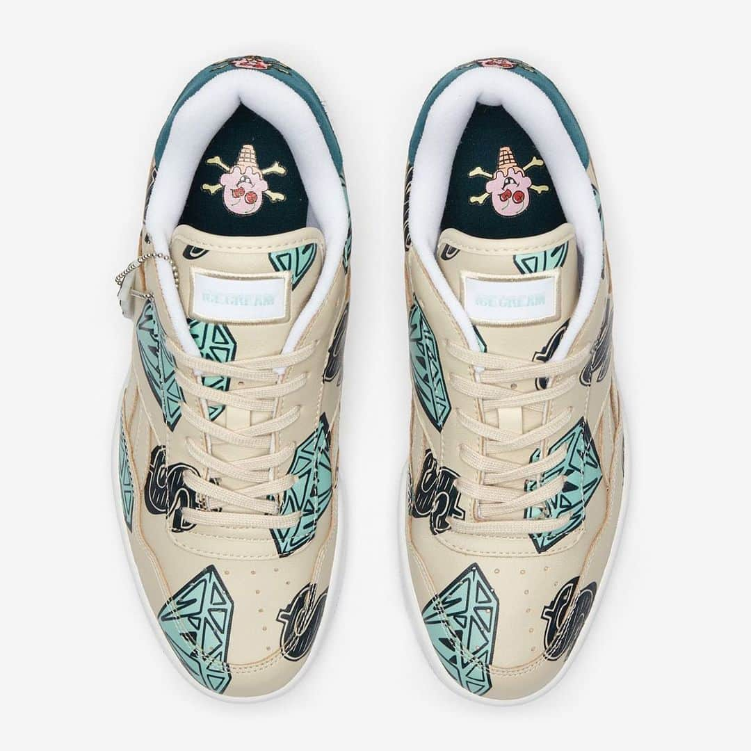 HYPEBEASTさんのインスタグラム写真 - (HYPEBEASTInstagram)「@hypebeastkicks: @bbcicecream and @reebok continue their partnership with an upcoming pair of BB 4000 Mu sneakers. Served up in a “Tan” colorway, the shoe has been adorned with various references to BBC ICE CREAM’s iconography, ranging from an all-over diamond print to dollar signs and the label’s ice cream cone-head logo. It’ll come encased in a special metal lunchbox-like tin on February 22 at retailers such as @sneakersnstuff for approximately $115 USD. ⁠⠀ Photo: Sneakersnstuff」2月18日 15時51分 - hypebeast