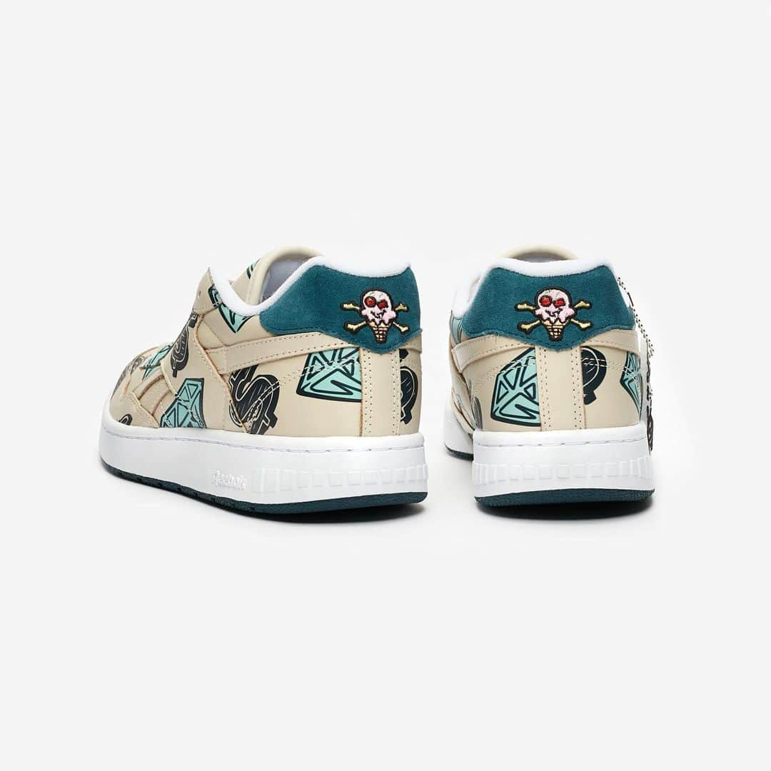 HYPEBEASTさんのインスタグラム写真 - (HYPEBEASTInstagram)「@hypebeastkicks: @bbcicecream and @reebok continue their partnership with an upcoming pair of BB 4000 Mu sneakers. Served up in a “Tan” colorway, the shoe has been adorned with various references to BBC ICE CREAM’s iconography, ranging from an all-over diamond print to dollar signs and the label’s ice cream cone-head logo. It’ll come encased in a special metal lunchbox-like tin on February 22 at retailers such as @sneakersnstuff for approximately $115 USD. ⁠⠀ Photo: Sneakersnstuff」2月18日 15時51分 - hypebeast