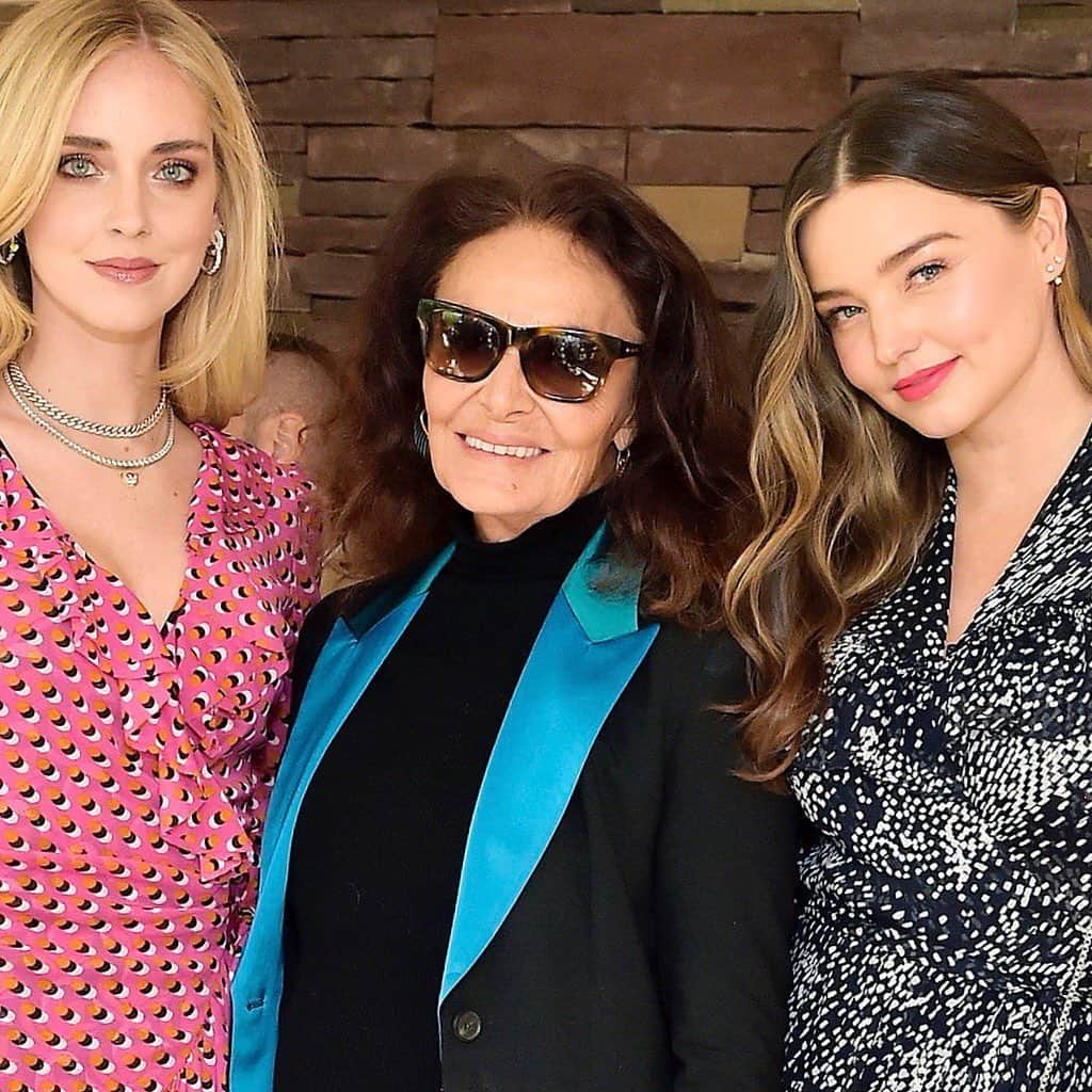 ミランダ・カーさんのインスタグラム写真 - (ミランダ・カーInstagram)「So fun seeing you both 🥰 @dvf @chiaraferragni」2月19日 2時51分 - mirandakerr