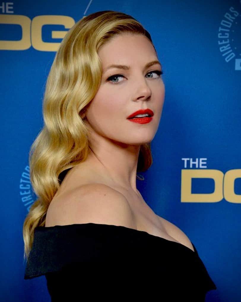 キャサリン・ウィニックのインスタグラム：「Awards season 2020 in the can! 🎬#DGAawards」