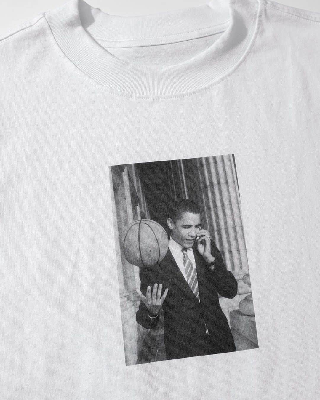 HYPEBEASTさんのインスタグラム写真 - (HYPEBEASTInstagram)「@hypebeaststyle: @bristolstudio has released their President Obama tee, and has expanded upon the idea by introducing two more versions. Each tee shows the genuine connection Obama has to the game of basketball. Bristol Studio will be donating 20% of the profits to @projectswishchicago — A local organization in Chicago that gets the youth off the streets and into the gym during peak violence hours. Head to their webstore for more info.⁠⠀ Photo: Bristol Studios⁠⠀」2月19日 2時53分 - hypebeast