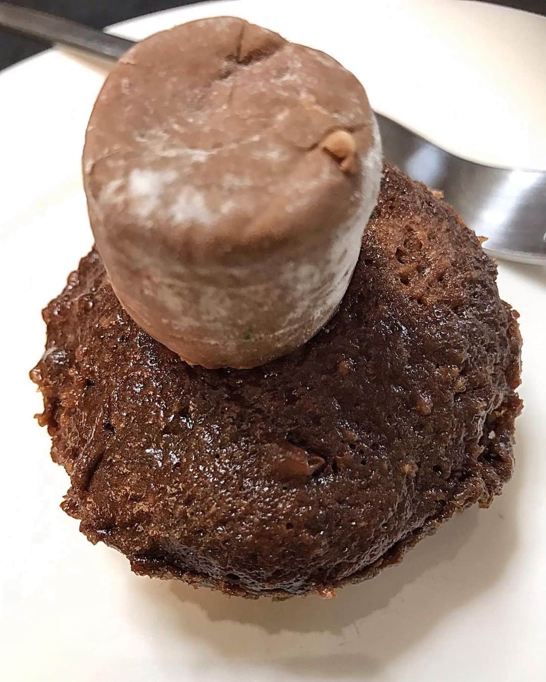 小川知子さんのインスタグラム写真 - (小川知子Instagram)「#手作りチョコレートケーキ  #バレンタインチョコ大量消費  超簡単❗️」2月18日 18時58分 - tomoko_ogawa_