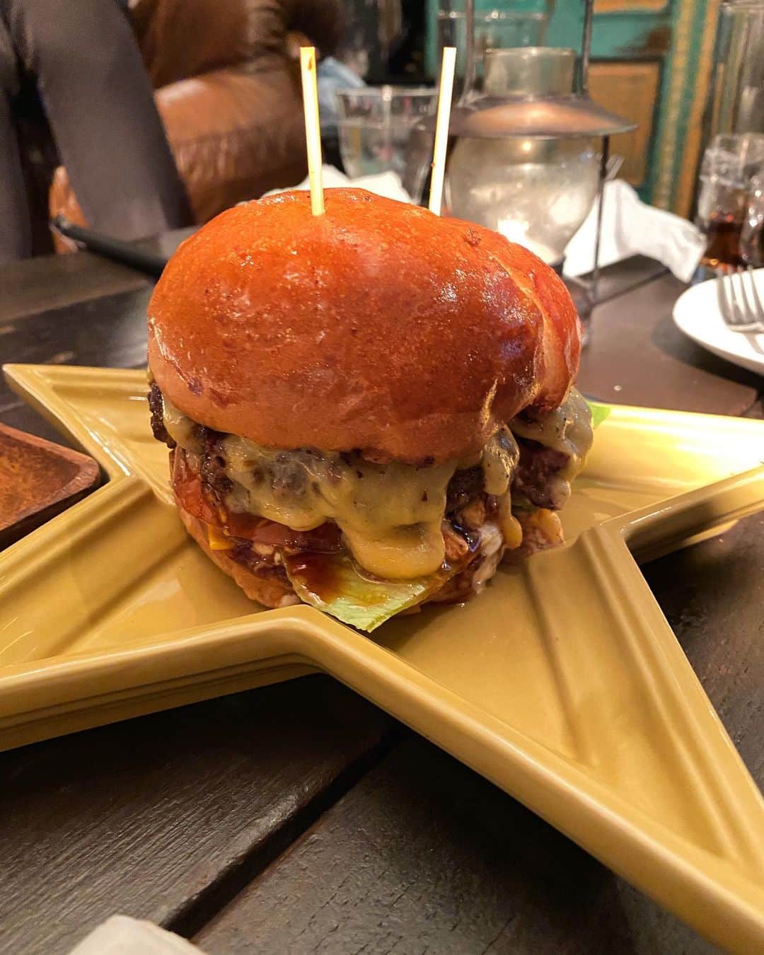 ラリソン彩華のグルメインスタ