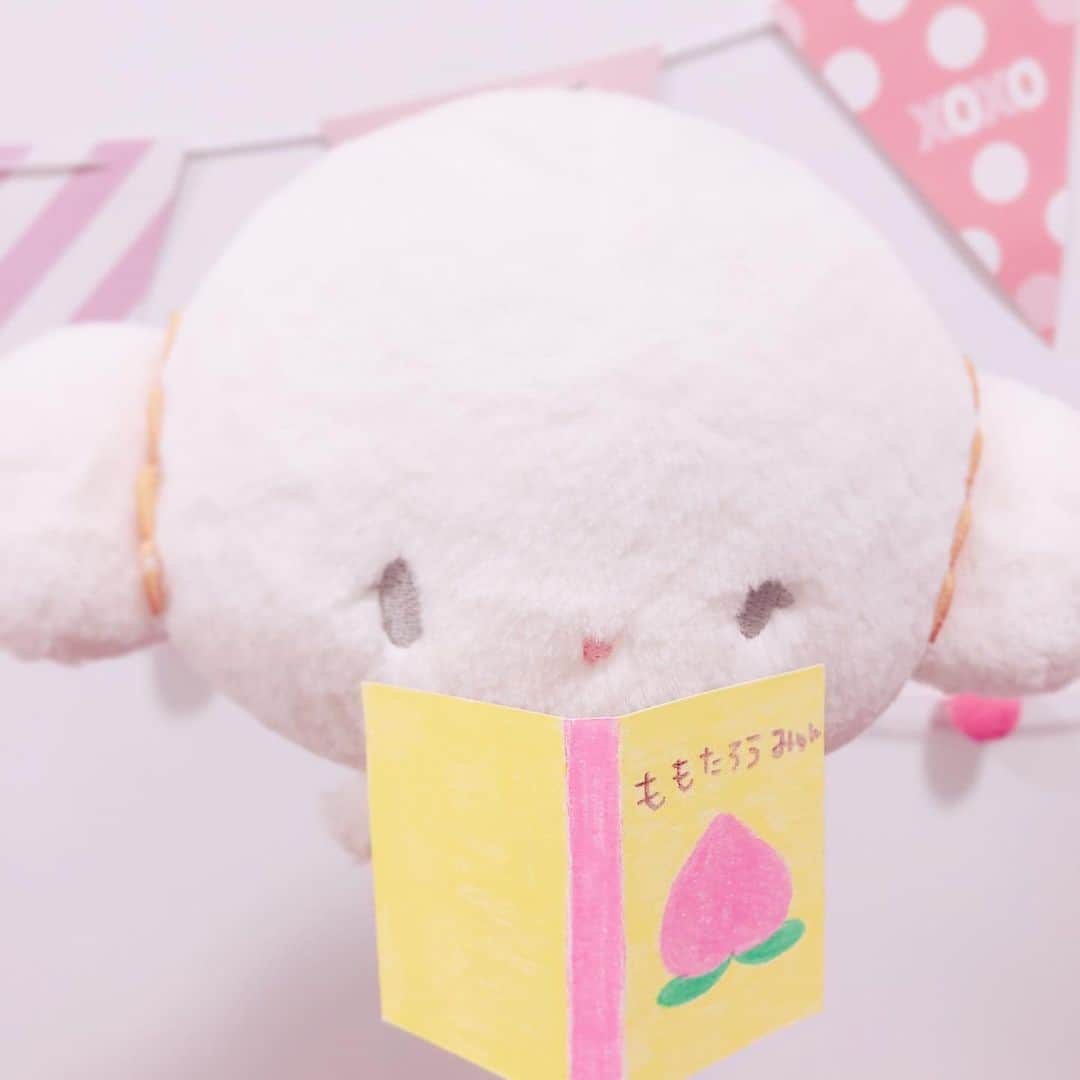 のインスタグラム：「. このあと20時から、LINE LIVE配信するみゅん‥☆ みんな、みてねみゅん‥♪ #サンリオ #キャラクター #小麦粉の妖精 #こぎみゅん #ラインライブ #sanrio #character #cogimyun #linelive」