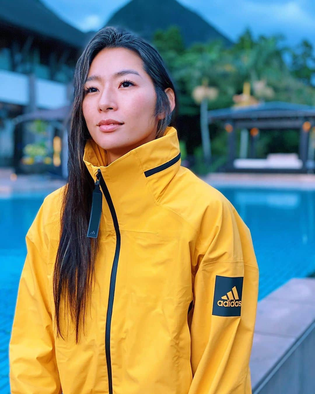 福田萌子さんのインスタグラム写真 - (福田萌子Instagram)「Tracking outfit🏔💫 [Yellow × Black] is my color 🙋‍♀️ - #スポーツトラベラー #adidas #adidastokyo #adidasterrex #tracking #yakushima #worldheritagesite」2月18日 19時54分 - moekofukuda