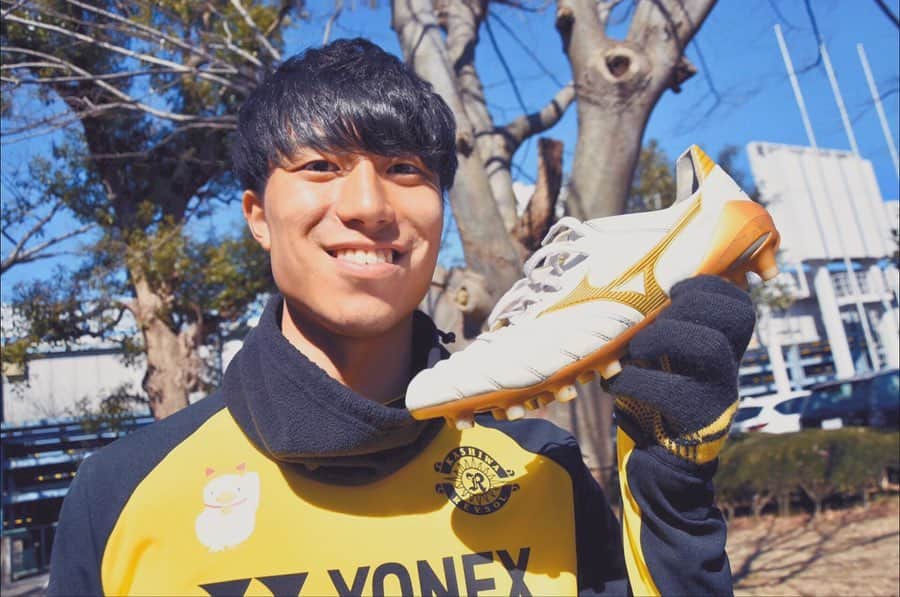 古賀太陽さんのインスタグラム写真 - (古賀太陽Instagram)「✨NEW COLOR ✨  #MIZUNO #MIZUNOFOOTBALL #MORELIANEOⅡ #VICTORYGOLD #✨✨✨」2月18日 20時17分 - taiyo_koga