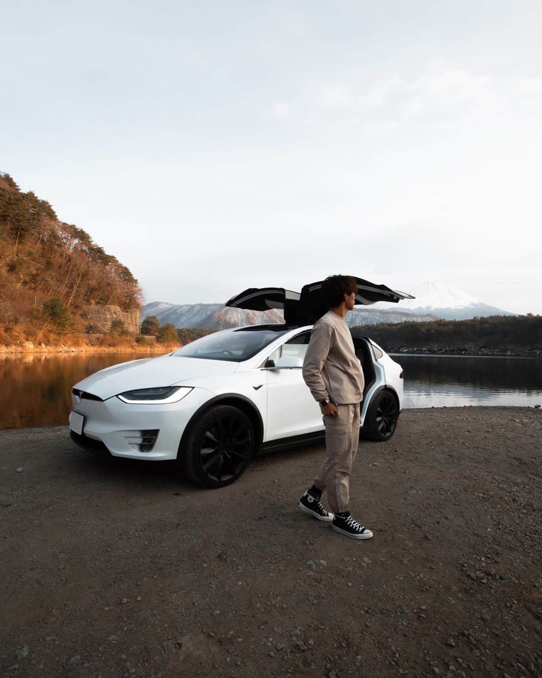 大川優介さんのインスタグラム写真 - (大川優介Instagram)「Tesla Model X  全てに感動です。  次回はもっとCinematic撮ります。  #tesla #teslamodelx」2月18日 21時28分 - yusukeokawa