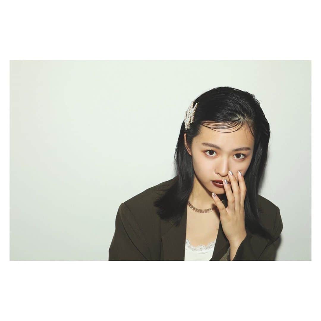 莉子さんのインスタグラム写真 - (莉子Instagram)「✌︎！」2月18日 21時40分 - riko_riko1204