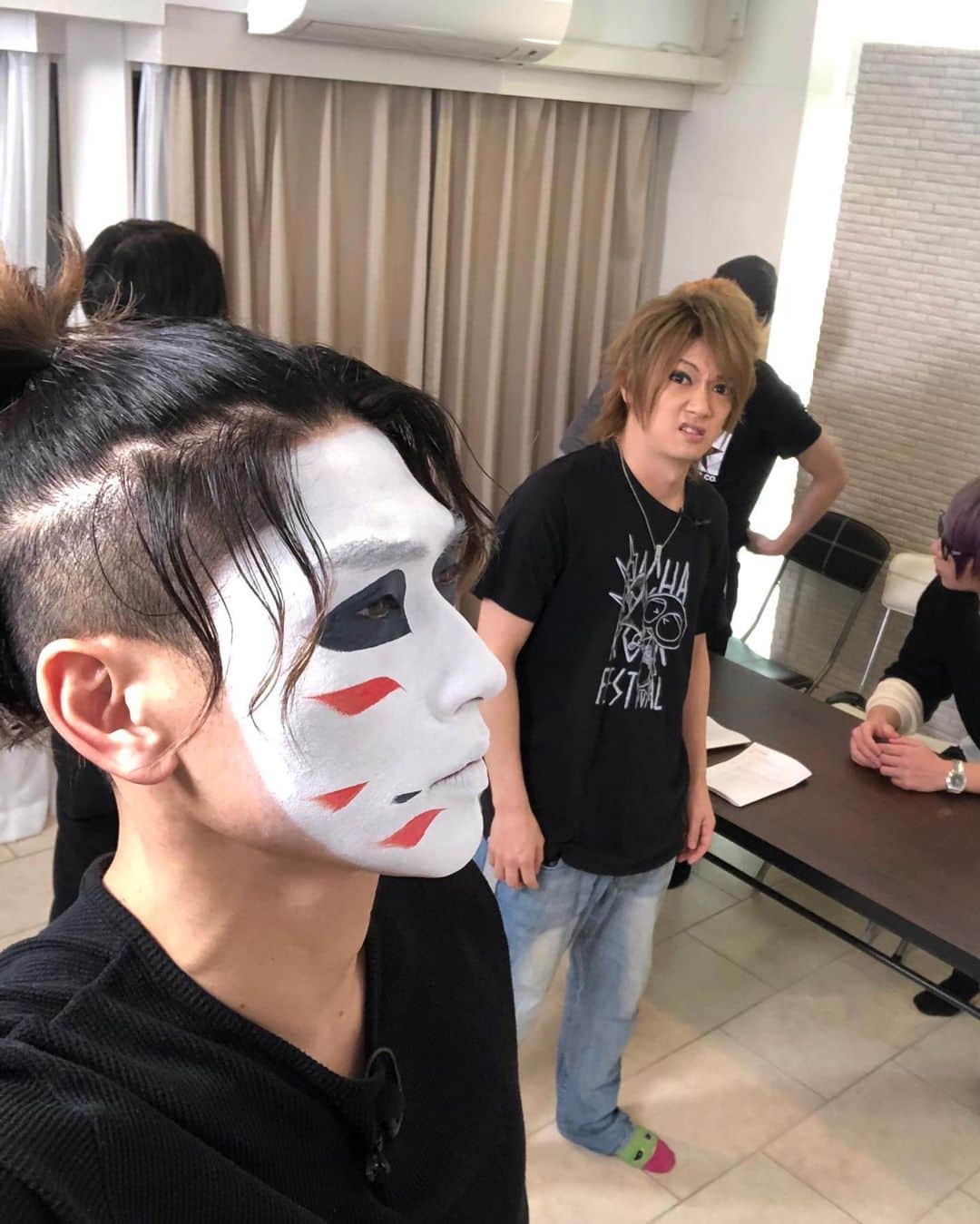 樽美酒研二さんのインスタグラム写真 樽美酒研二instagram 月刊ゴールデンボンバー始まるよ 2月18日 21時59分 Ketsu No Kamisama