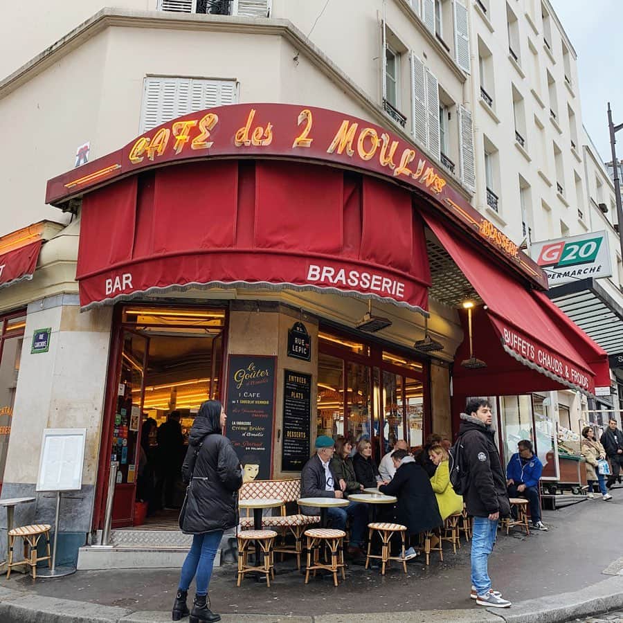 神田風音さんのインスタグラム写真 - (神田風音Instagram)「﻿ ﻿ ﻿ フランス映画「アメリ」にでてくるカフェ﻿ 「Café des Deux Moulin」🇫🇷﻿ ﻿ ﻿ クレームブリュレとホットチョコレート頼んだんだけど、美味しすぎて感動した〜✨﻿ ﻿ 甘いもの食べてる時間って幸せだな〜。﻿ ﻿ ﻿ ・﻿ ・﻿ #フランス #パリ #フランス旅行 #パリ旅行 #旅行 #海外旅行 #france #pari #paris #trip #amelie #アメリ #映画 #cafedesdeuxmoulins #フランスカフェ #カフェ巡り #スイーツ #スイーツ巡り #sweets」2月18日 22時21分 - fuune_pdq