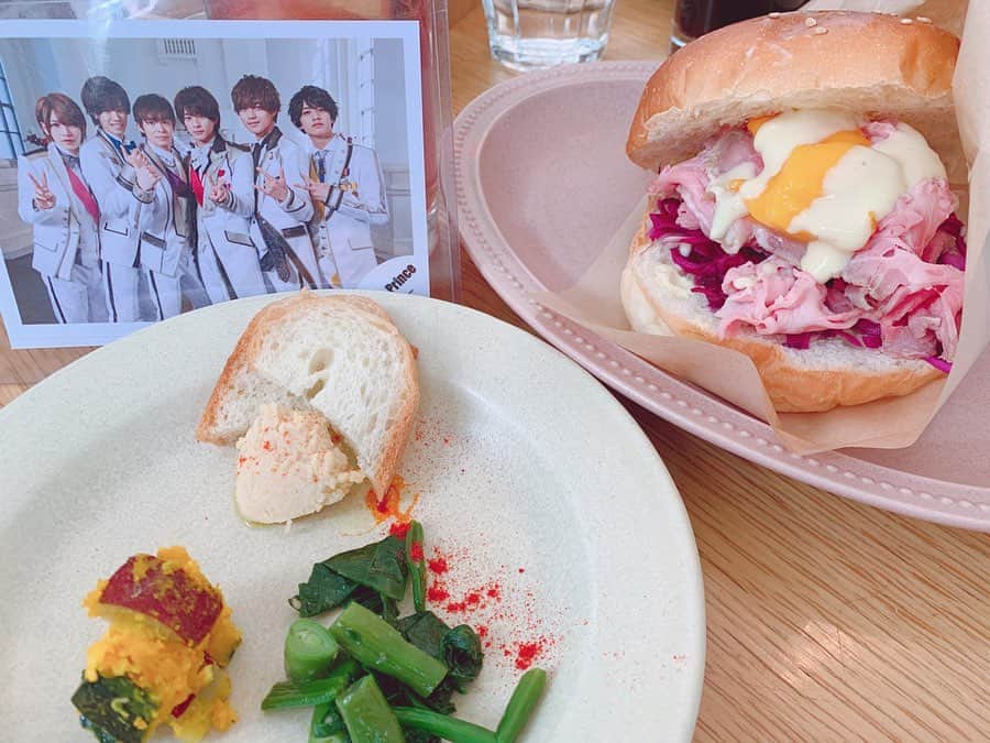 青木智美のグルメインスタ