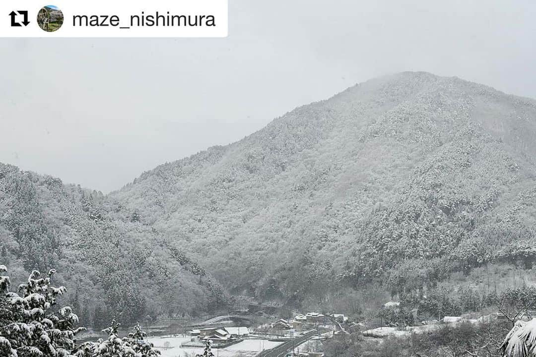 Gero City【下呂市公式アカウント】さんのインスタグラム写真 - (Gero City【下呂市公式アカウント】Instagram)「#Repost @maze_nishimura with @get_repost ・・・ 今朝の#馬瀬西村  西村は馬瀬の南にあるので、積雪も少なめですが、久しぶりの雪景色❄  #雪#雪景色#岐阜県#下呂#馬瀬#馬瀬川#日本で最も美しい村#日本で最も美しい村連合#里山#里山ミュージアム#景色#田舎の景色#田舎#田舎暮らし#にしむらパトロール#西村パトロール #gerostagram#下呂アンバサダー#岐阜県インスタ部#gifuphoto #bestphoto_japan#visit_tokai#visitjapanjp#instagramjapan#Japan#Nikon#light_nikon」2月18日 22時34分 - gerostagram