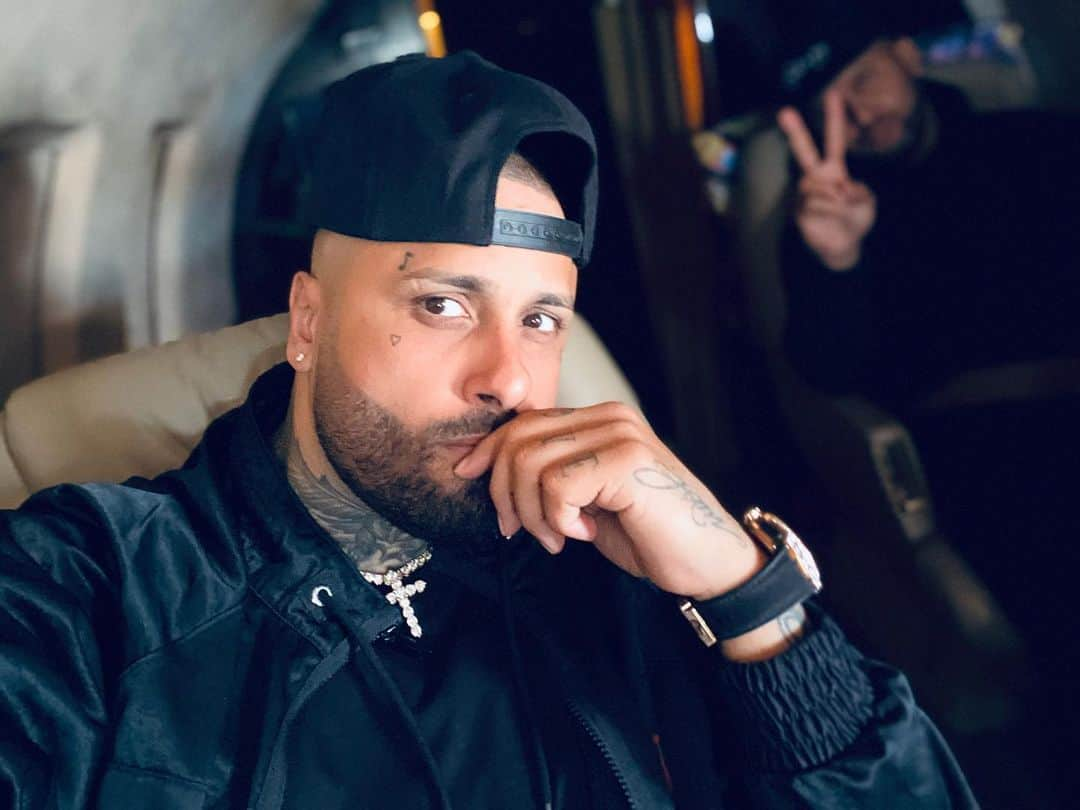 NICKY JAMさんのインスタグラム写真 - (NICKY JAMInstagram)「Aquí con el bosillo @davideltiterito」2月18日 23時47分 - nickyjam