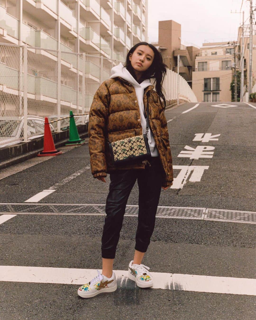 HYPEBEASTさんのインスタグラム写真 - (HYPEBEASTInstagram)「@hypebeaststyle: @coach has announced the launch of @bape_us x Coach, a collaboration between America’s original house of leather and the pioneers of Japanese streetwear. Featured in Coach’s Signature pattern crossed with BAPE®’s Ape Head logo, the collection represents a fusion of the established codes of both brands, and celebrates the unique attitudes of their hometowns, New York City and Tokyo. Visit the link in bio for more photos and information.⁠⠀ Photo: Coach」2月19日 0時13分 - hypebeast