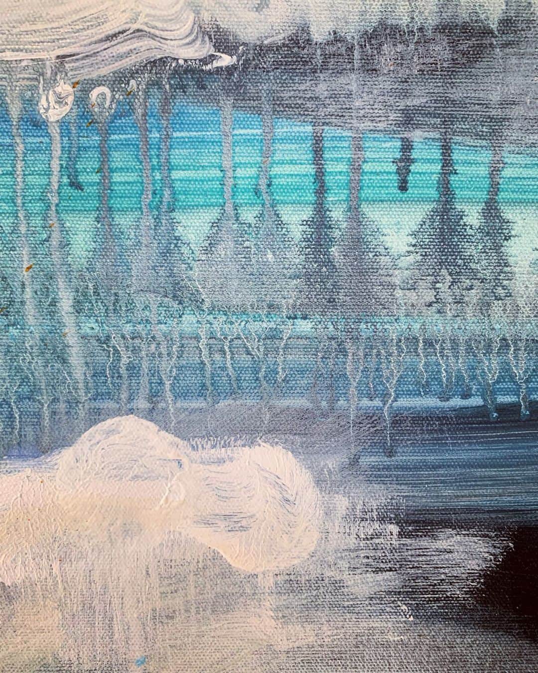 Tea and sittingさんのインスタグラム写真 - (Tea and sittingInstagram)「❄️🌊...another one up in my SALE; ‘SNOWY FLOES’, 100cm x 30cm, now half price at £350 ( only until the end of the week ) If you swipe across you’ll find some close up details of the painting interposed with a few snowy images I took a few years ago in the Alps. I’ve always loved and felt inspired by snowy landscapes along with the warmth of a glowing cabin light, and can’t wait to visit Norway again next month for a few days with @theawatesdesign ( also can’t believe the flight was cheaper than a train ticket to Manchester!!! ) DM me if you’re interested in the painting, I ship Worldwide and have other paintings available if you have a look in my Highlights ❄️💙 #artby5ftinf #artforthehome #artforinteriors #brightonartist #snowart」2月19日 0時46分 - 5ftinf