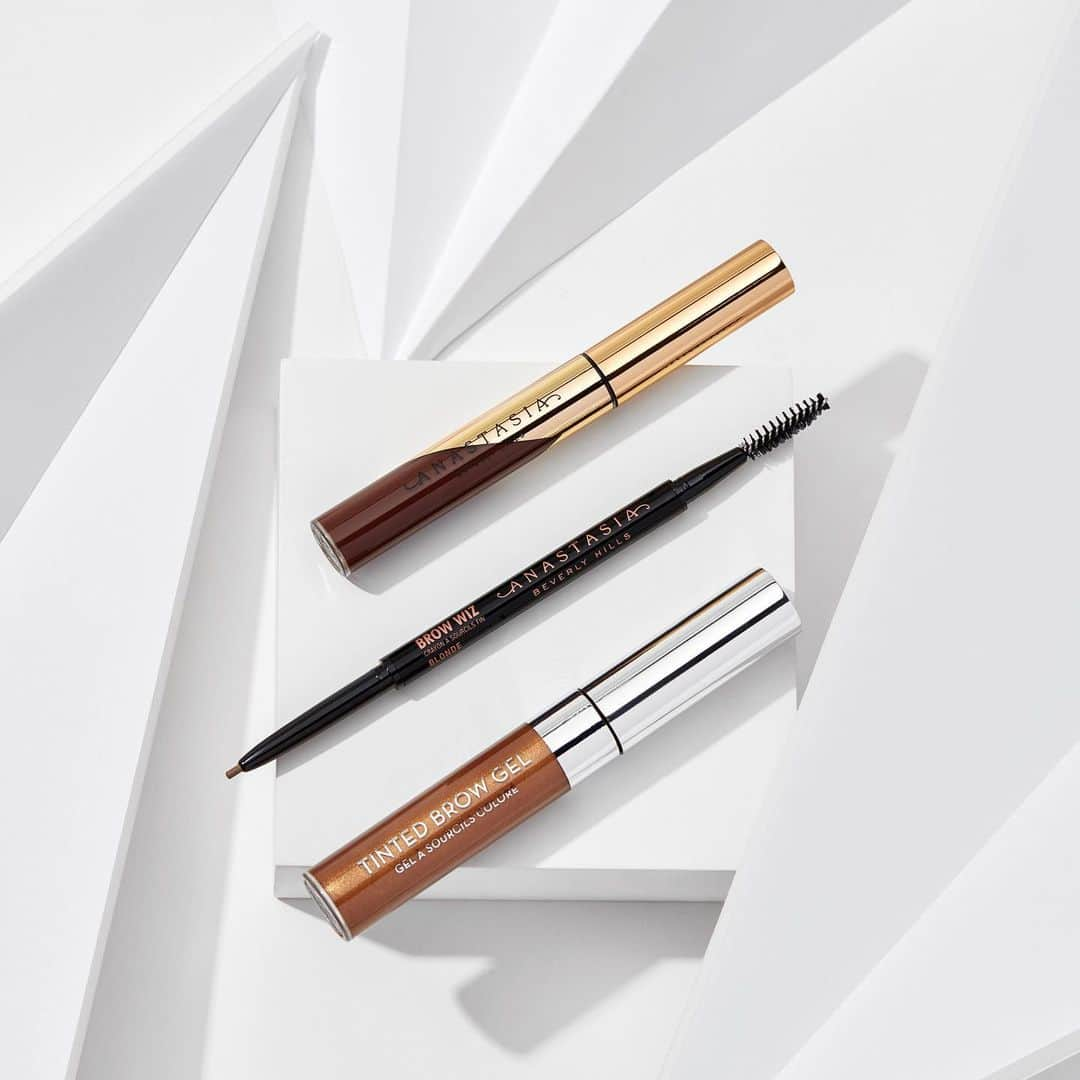 Anastasia Beverly Hillsさんのインスタグラム写真 - (Anastasia Beverly HillsInstagram)「Brow Tools for perfect brows #anastasiabrows」2月19日 1時21分 - anastasiabeverlyhills