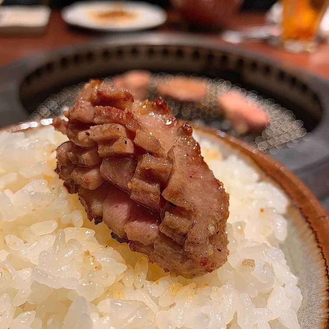 長江里加さんのインスタグラム写真 - (長江里加Instagram)「・ 記録用で撮ったのですが、 美しかったのでまとめました。 いいお肉です☺️」2月19日 1時29分 - o_rikachi_o