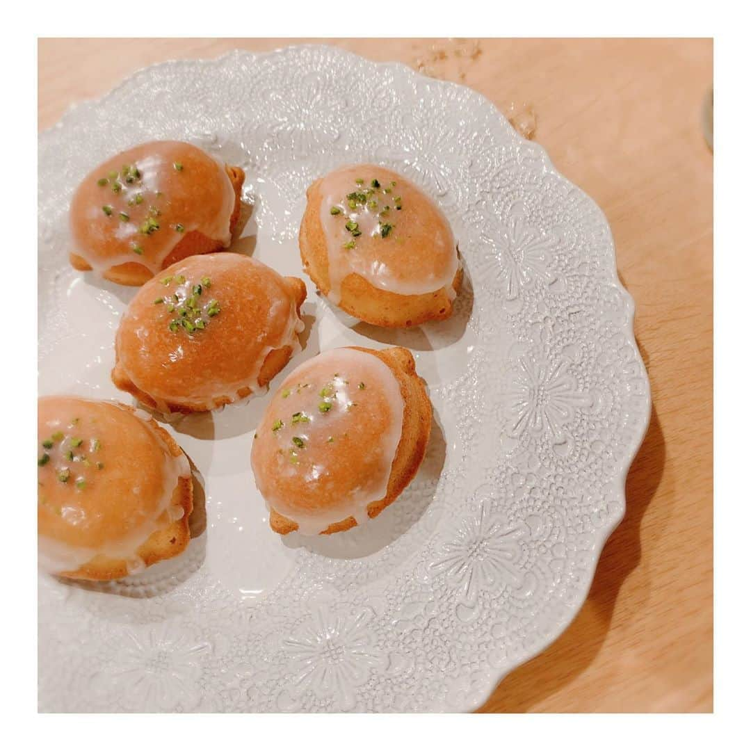 トリンドル玲奈さんのインスタグラム写真 - (トリンドル玲奈Instagram)「瑠奈とレモンケーキ作った🍋🥰」2月19日 1時50分 - toritori0123