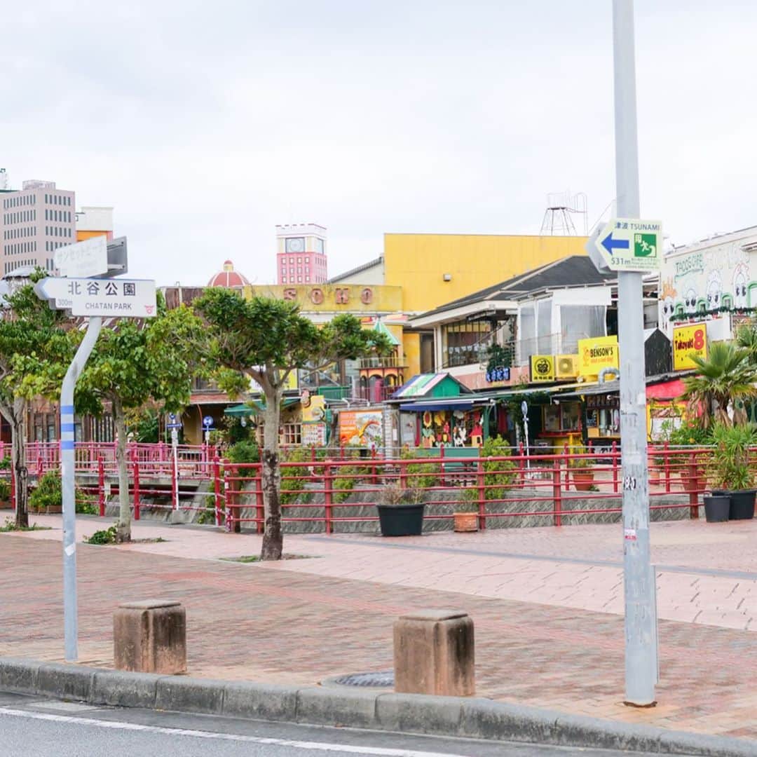 ときさんのインスタグラム写真 - (ときInstagram)「素敵な街並みが沢山でした🥰 ・ ・ ・ #沖縄 #okinawa #americanvillage #美浜アメリカンビレッジ #海 #シーサー #観光 #思い出」2月19日 11時32分 - toki_ringomusume