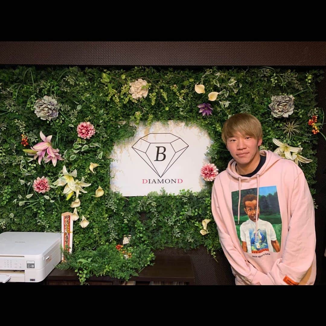 広瀬陸斗のインスタグラム：「. . . #興味ある方は是非いってみてください #😊😊😊 #BDIAMOND #bdiamondroppongi  #脱毛#フェイシャル#エステ」